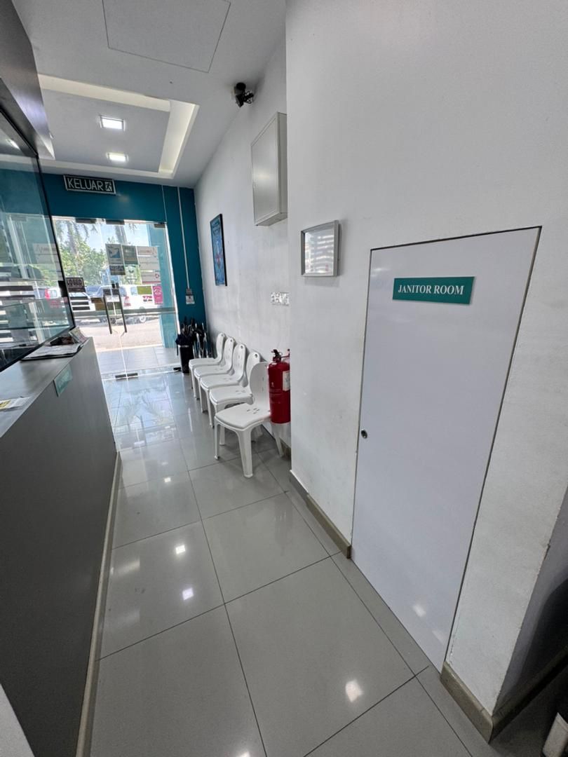 Waiting area by the entrance